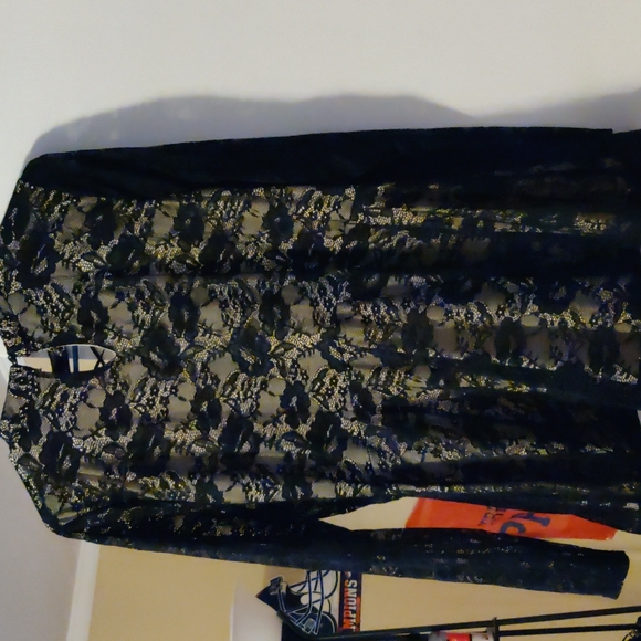 Torrid top - Picture 3 of 3